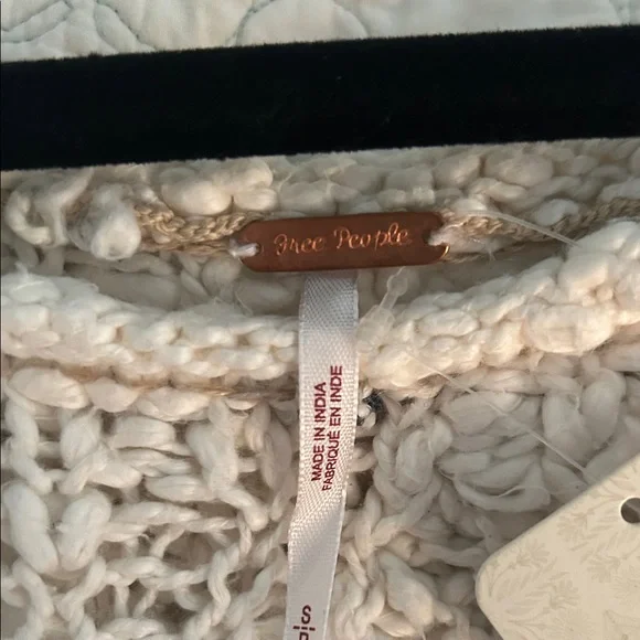 Free People Off-White Chunky Knit Sweater - Picture 5 of 9